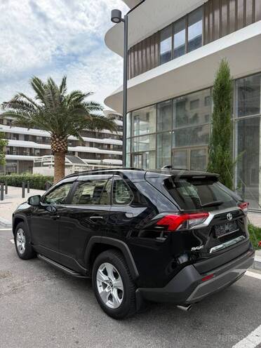 Toyota RAV4-2