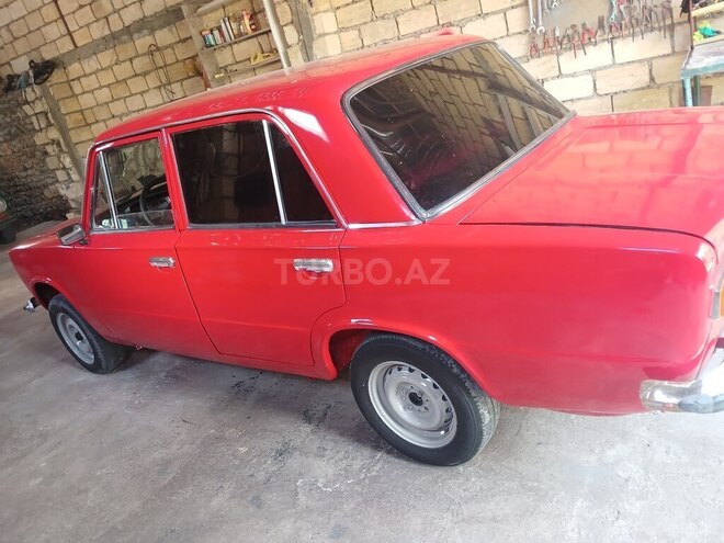 LADA (VAZ) 21011-2