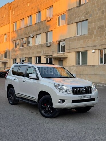 Toyota Land Cruiser Prado-4
