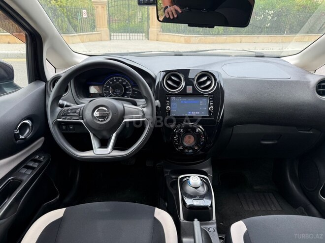 Nissan Note-8