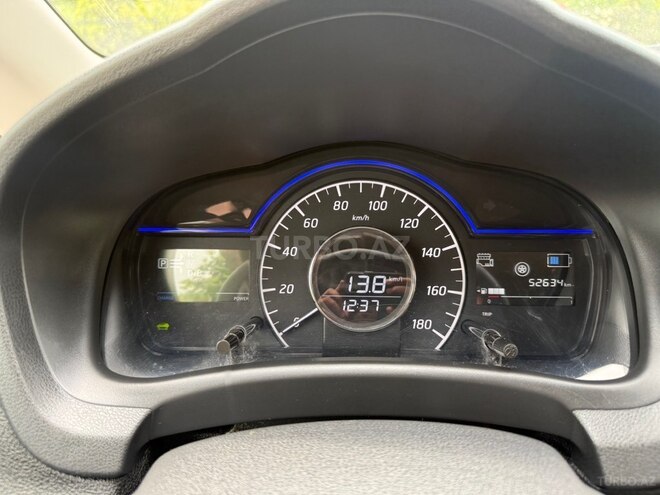 Nissan Note-13