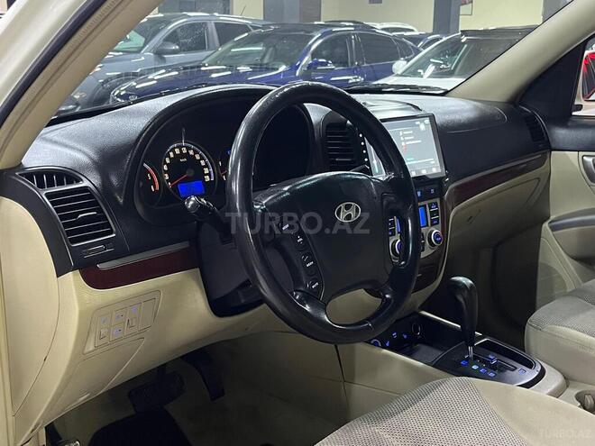 Hyundai Santa Fe-14