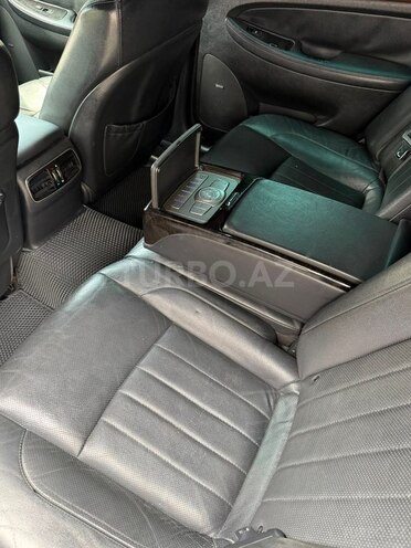 Hyundai Genesis-6