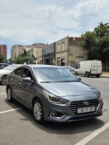 Hyundai Accent-3