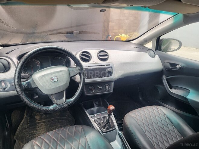 SEAT Ibiza-6