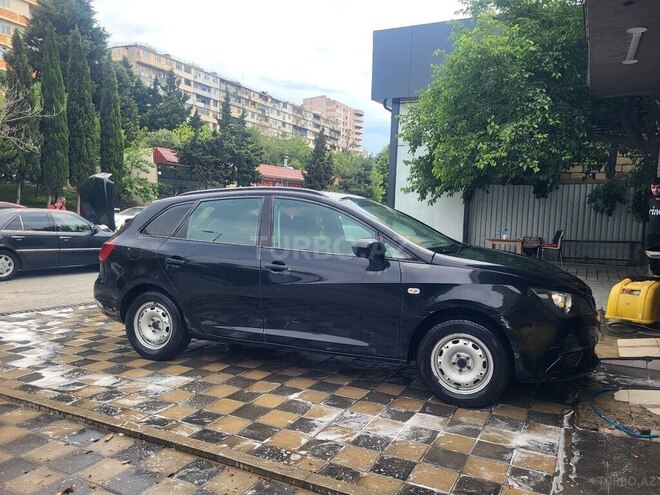 SEAT Ibiza-10