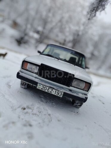 LADA (VAZ) 2107-1