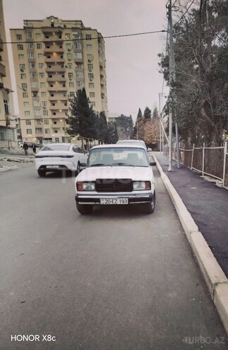 LADA (VAZ) 2107-2