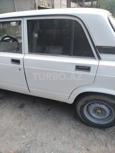 LADA (VAZ) 2107-4