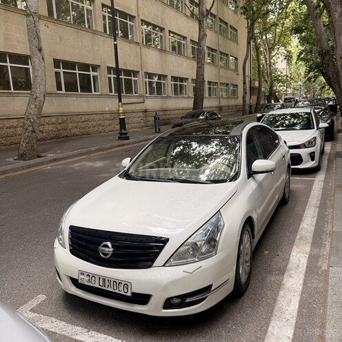 Nissan Teana-1