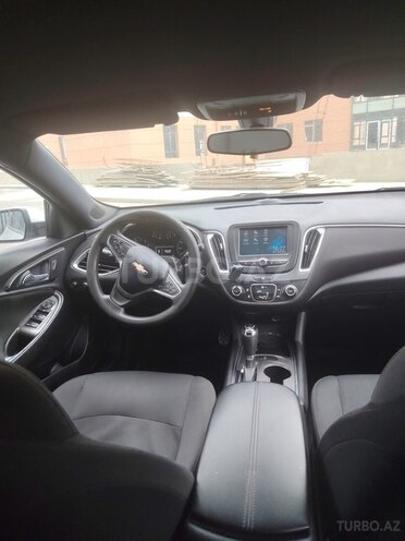 Chevrolet Malibu-8