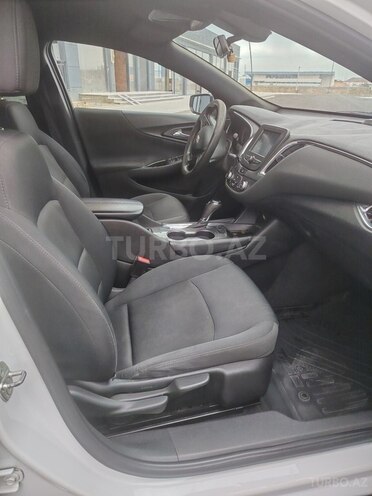 Chevrolet Malibu-7