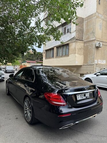 Mercedes E 300-4