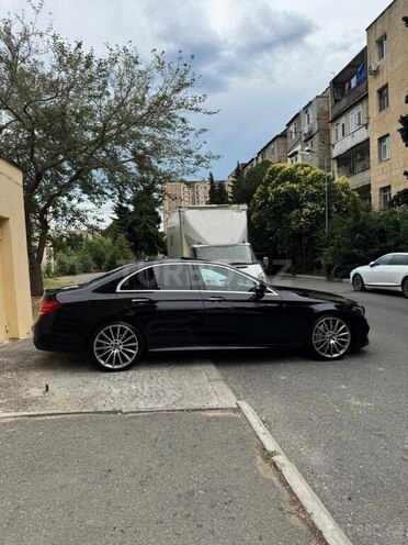 Mercedes E 300-16