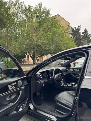 Mercedes E 300-15
