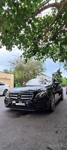 Mercedes E 300-17