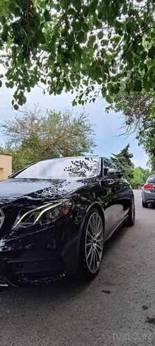 Mercedes E 300-19