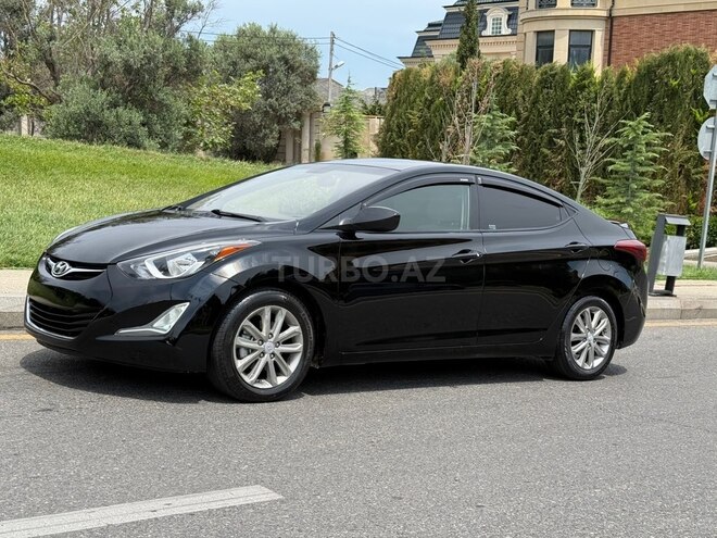 Hyundai Elantra-10