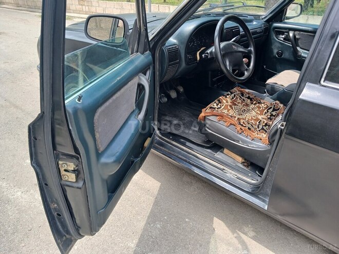 GAZ 31105 "Volga"-8