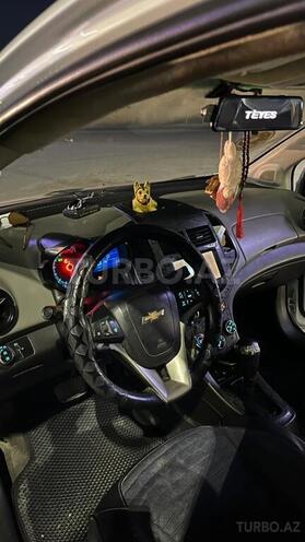 Chevrolet Aveo-14
