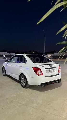 Chevrolet Aveo-10
