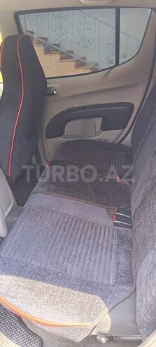 Mitsubishi L200-5