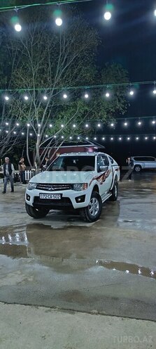 Mitsubishi L200-14