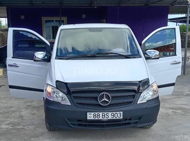Mercedes Vito-1