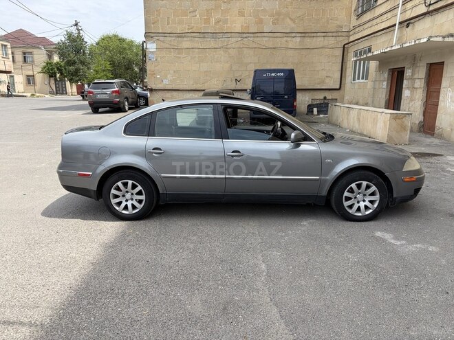 Volkswagen Passat-4