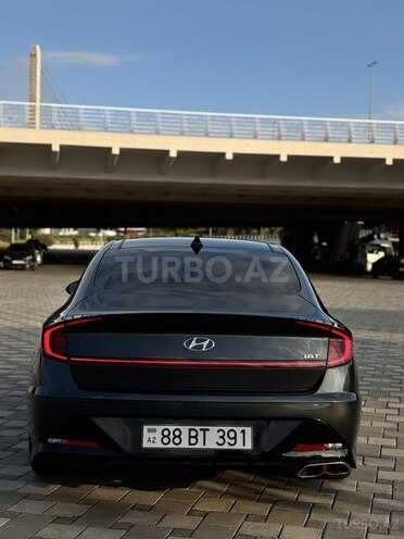 Hyundai Sonata-2