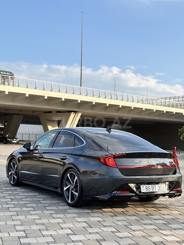 Hyundai Sonata-9