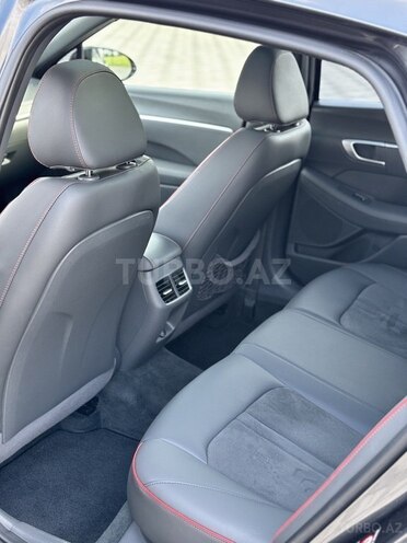 Hyundai Sonata-15