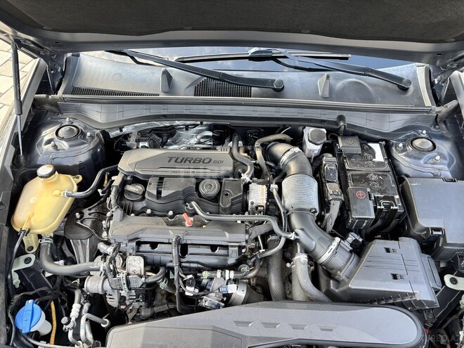 Hyundai Sonata-16
