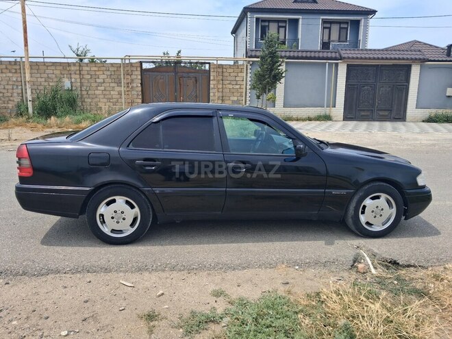 Mercedes C 180-4