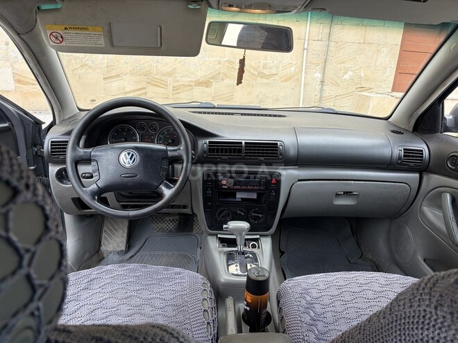 Volkswagen Passat-12