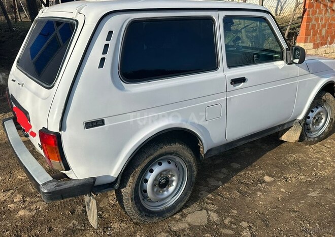 LADA (VAZ) Niva-3