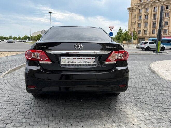 Toyota Corolla-6