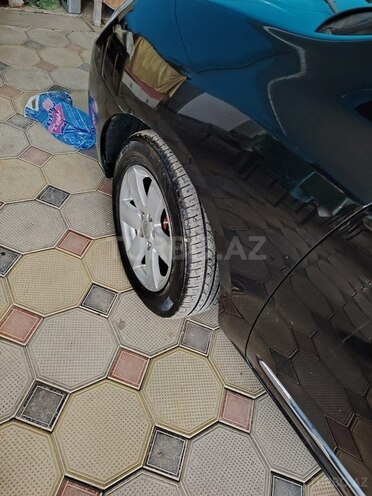 Kia Carens-8