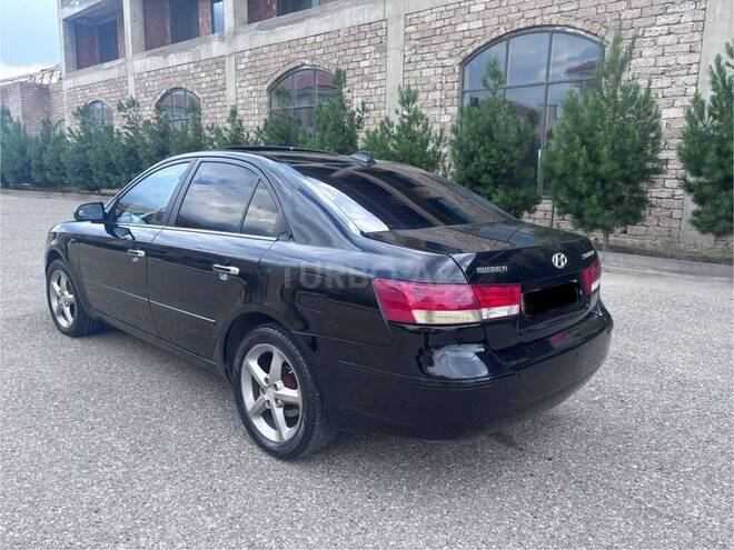 Hyundai Sonata-4
