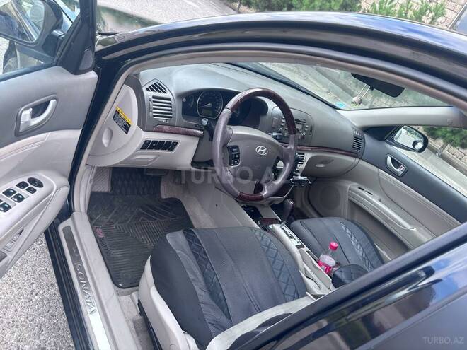 Hyundai Sonata-10