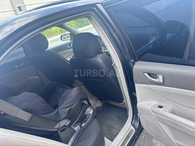 Hyundai Sonata-13