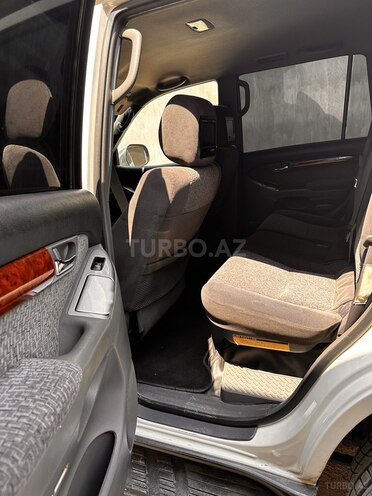 Toyota Land Cruiser Prado-7