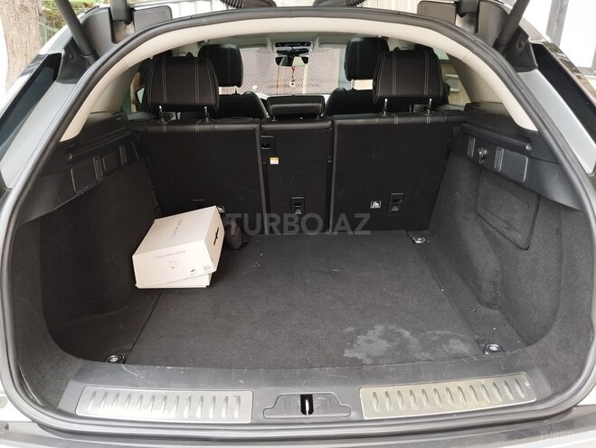 Land Rover RR Velar-19