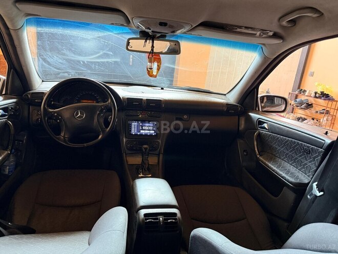Mercedes C 240-6