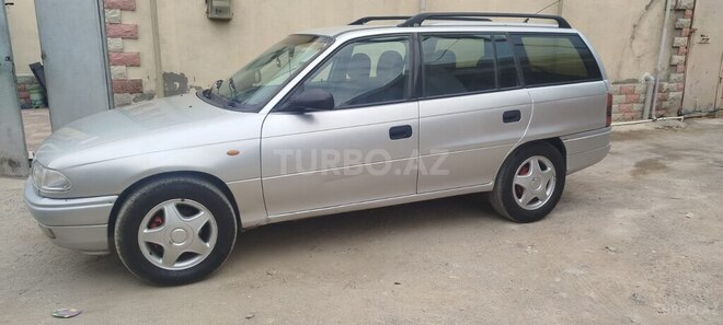 Opel Astra-8