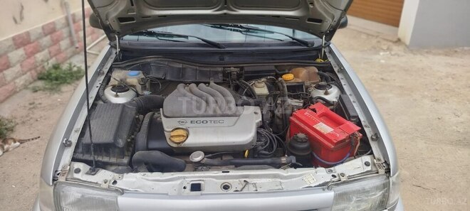 Opel Astra-11