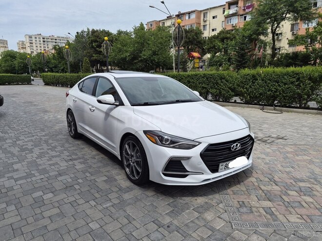 Hyundai Elantra-2