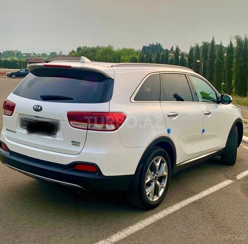 Kia Sorento-2