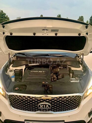 Kia Sorento-16