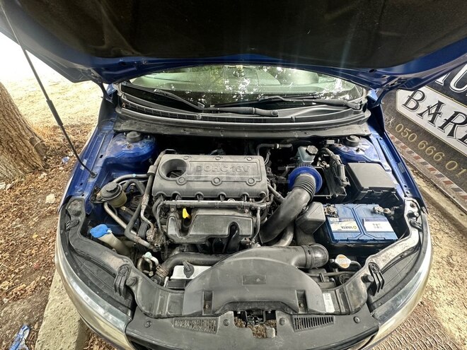 Kia Cerato Koup-7